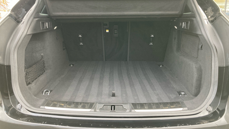 Jaguar F-Pace 2.0 D200 R-Dynamic SE 5dr Auto AWD Diesel Estate